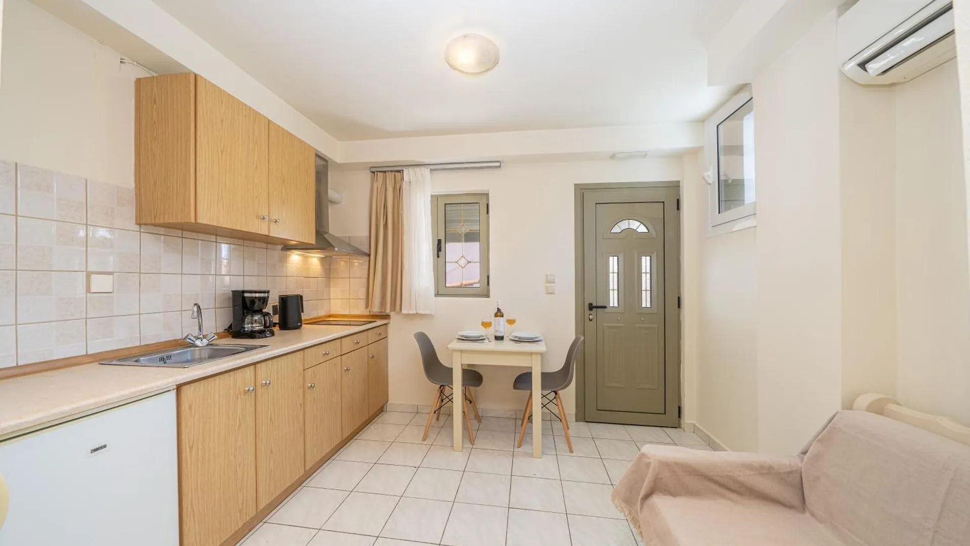 Apartament Makis Village-Apartments Agia Efimia
