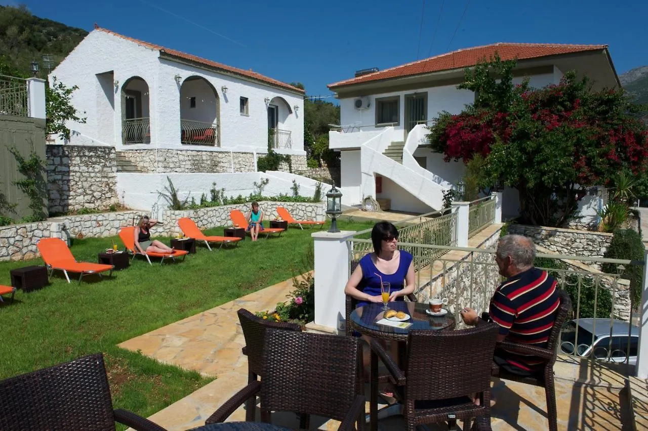 Makis Village-Apartments Agia Efimia 0*,