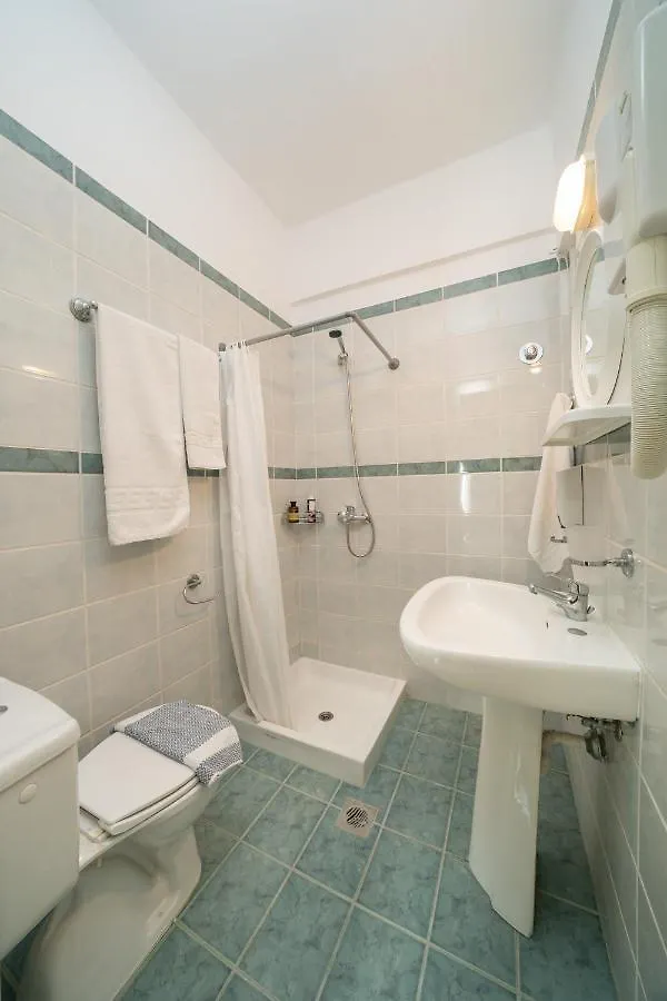 Makis Village-Apartments Agia Efimia 0*,