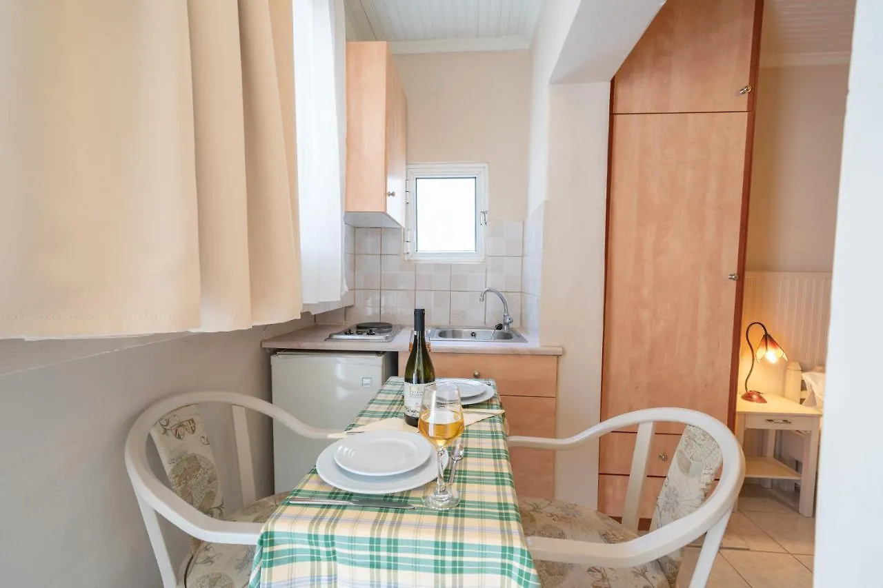 Makis Village-Apartments Agia Efimia