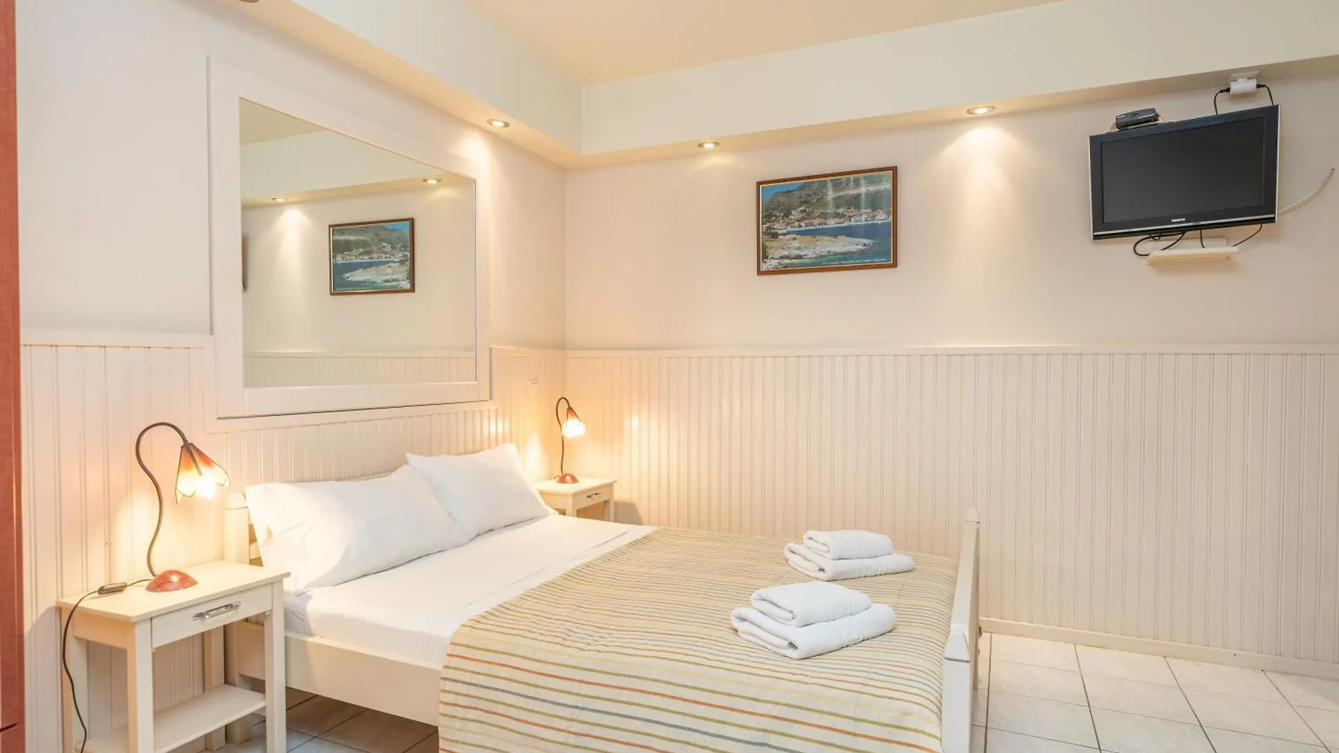 Makis Village-Apartments Agia Efimia 0*,  希腊