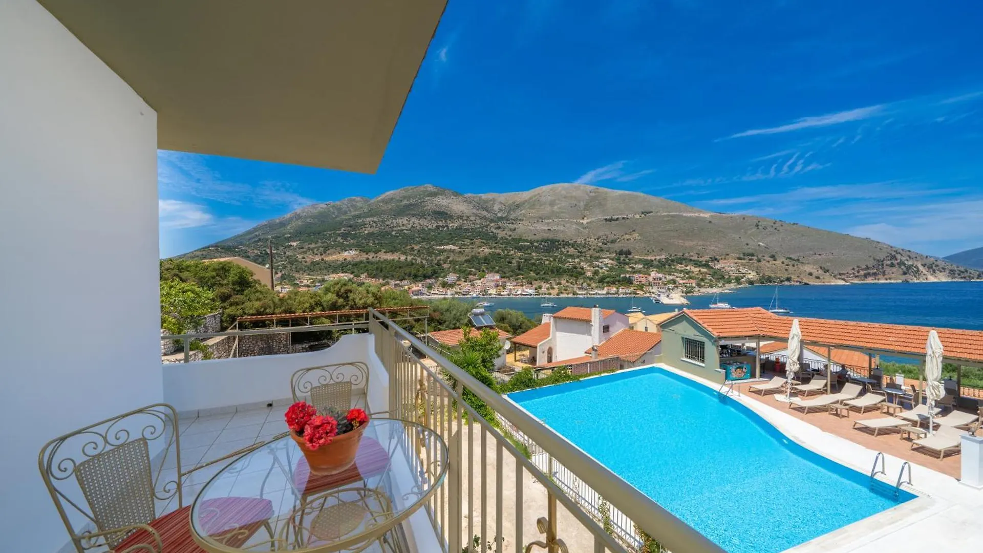 Makis Village-Apartments Agia Efimia 0*,  Greece
