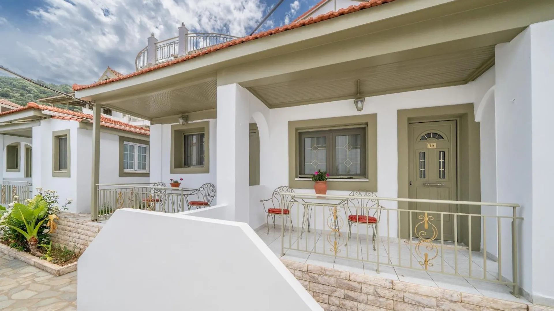 Apartment Makis Village-Apartments Agia Efimia