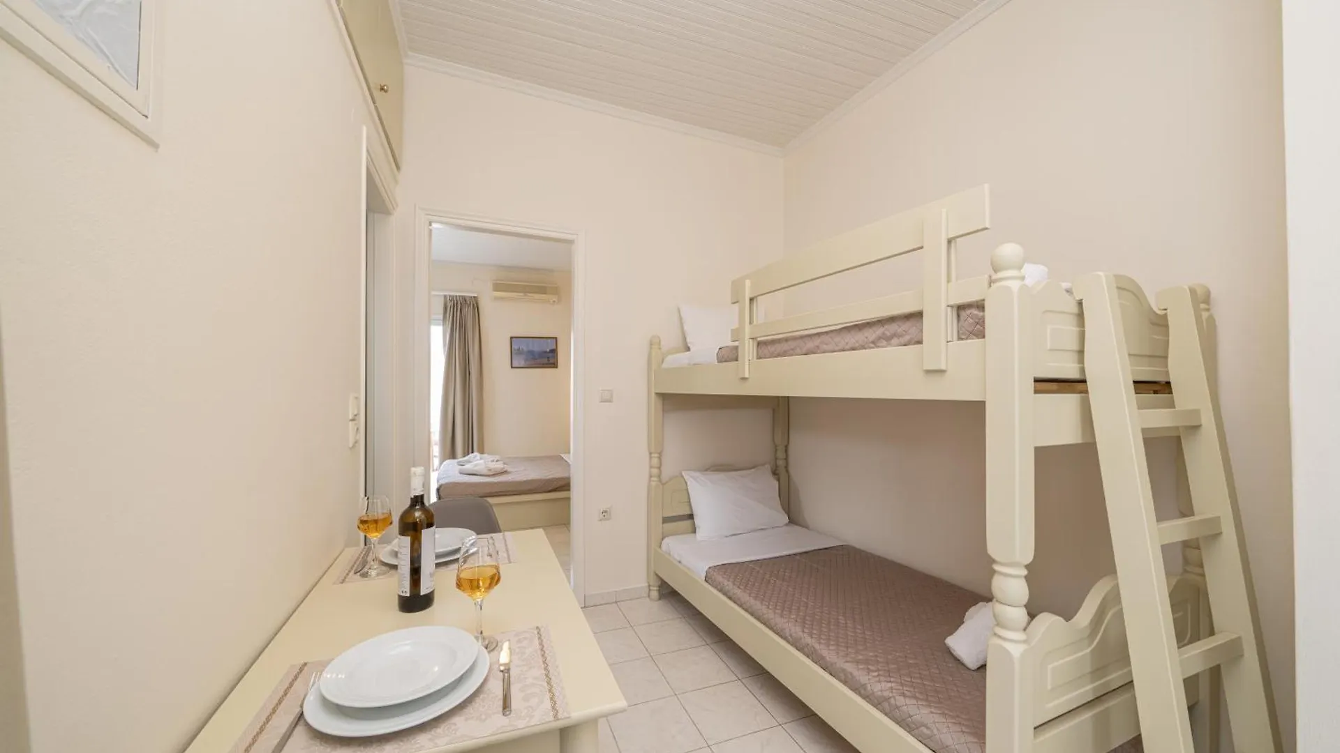 Makis Village-Apartments Agia Efimia Apartment