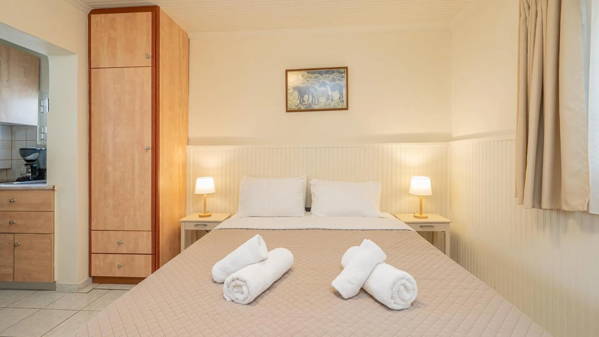 Apartment Makis Village-Apartments Agia Efimia