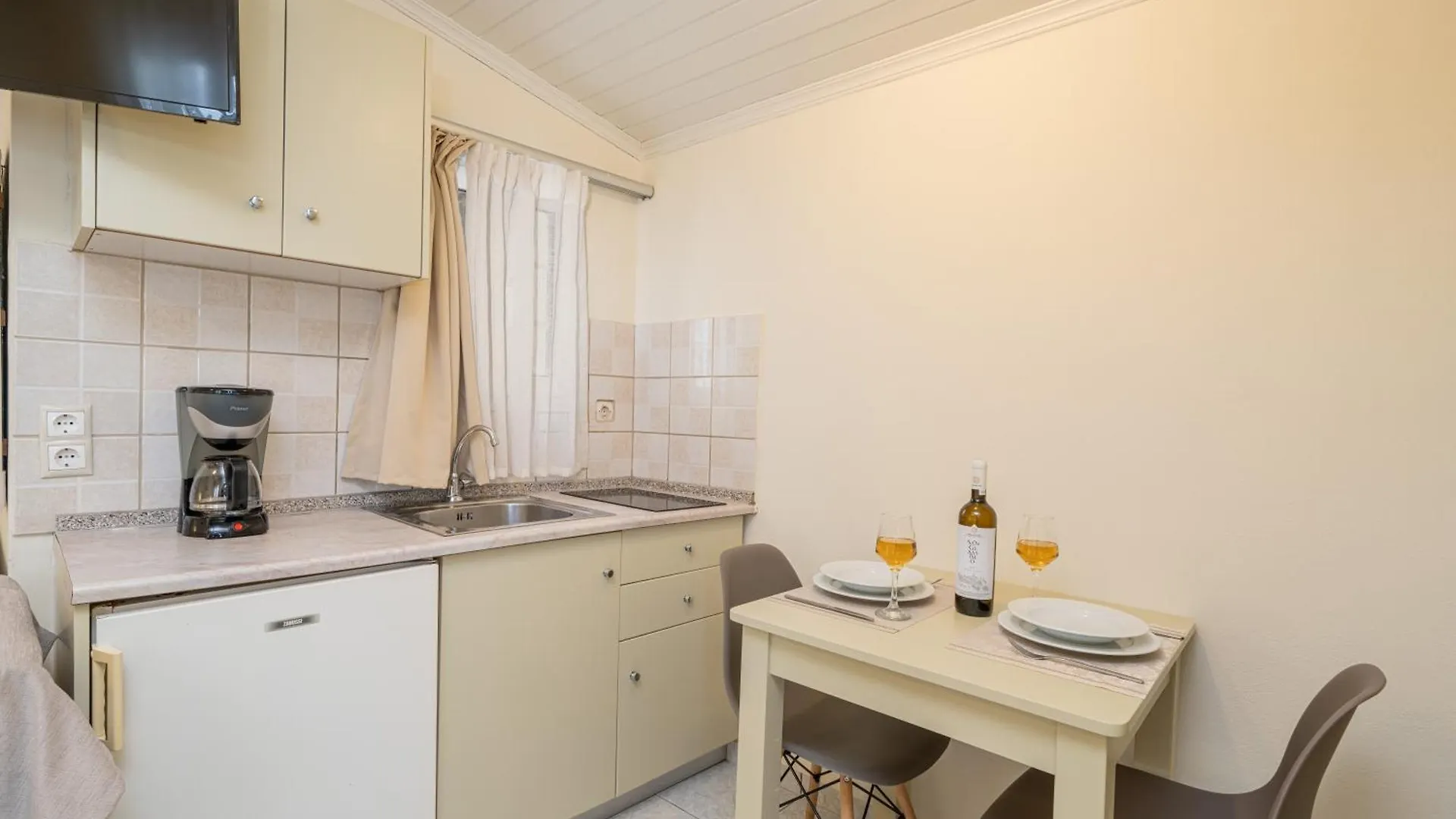 Makis Village-Apartments Agia Efimia