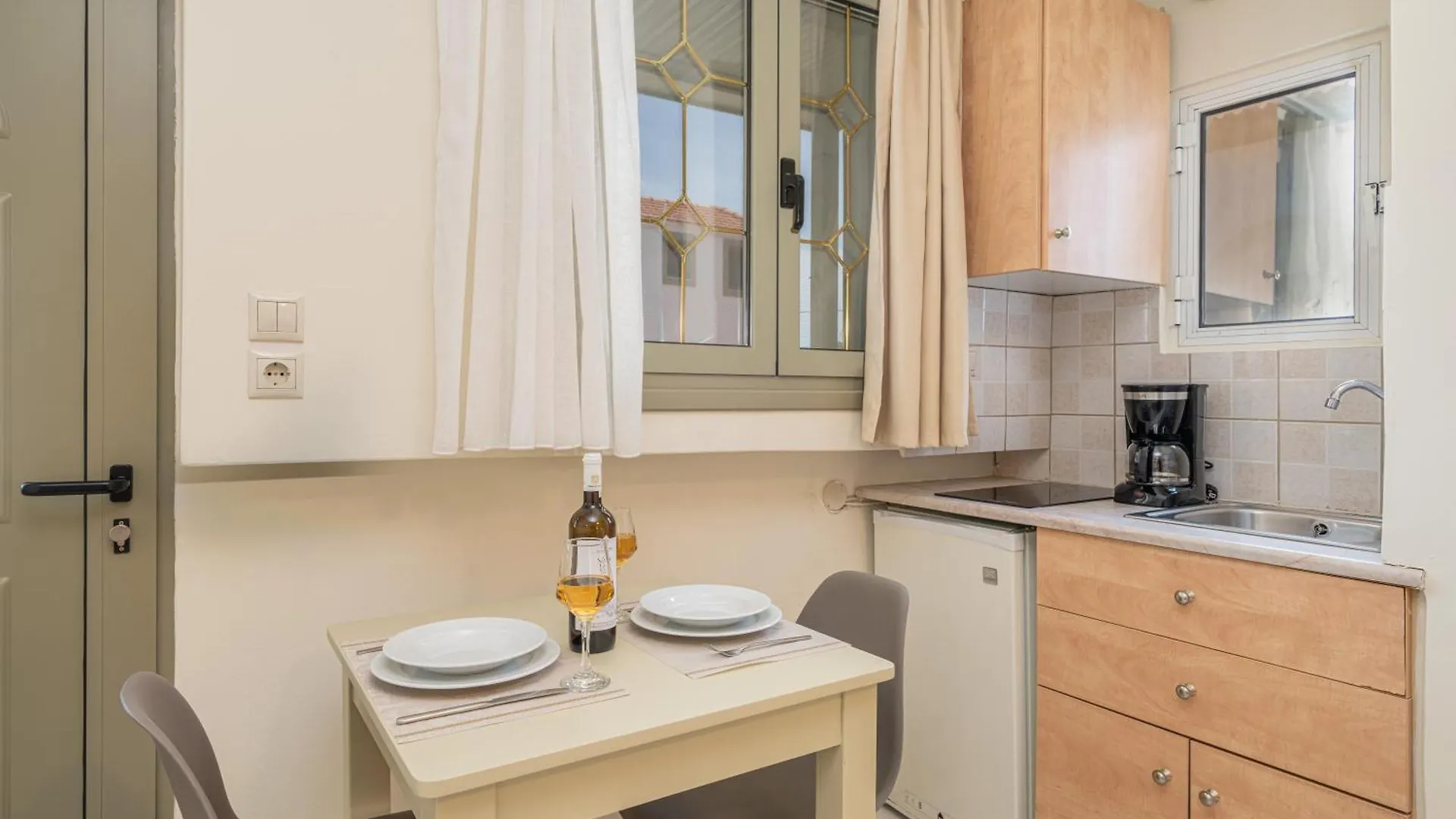 Apartment Makis Village-Apartments Agia Efimia