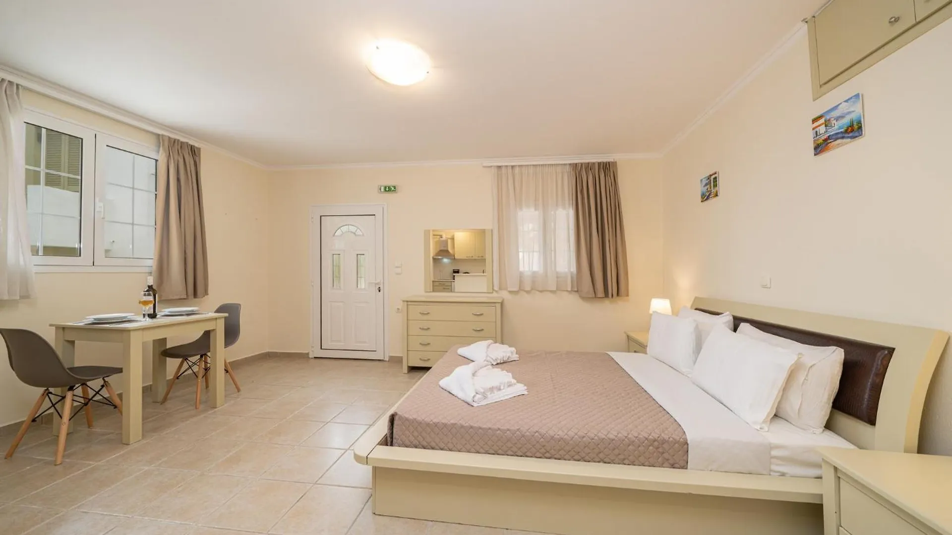 Makis Village-Apartments Agia Efimia 0*,